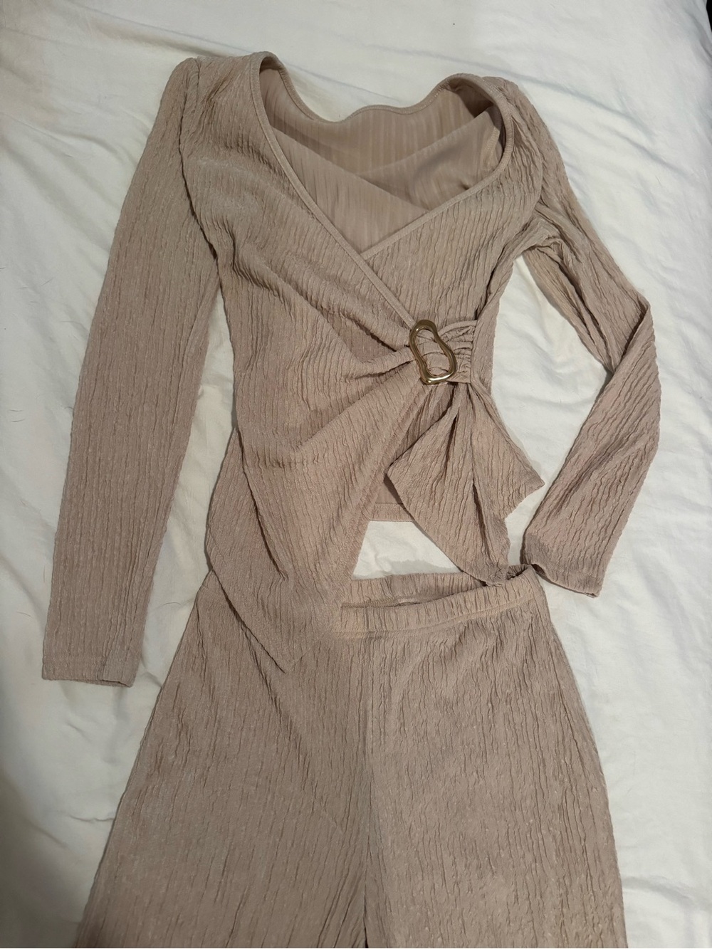 SHEIN Taupe Ribbed Wrap Skirt Set with Gold Ring
